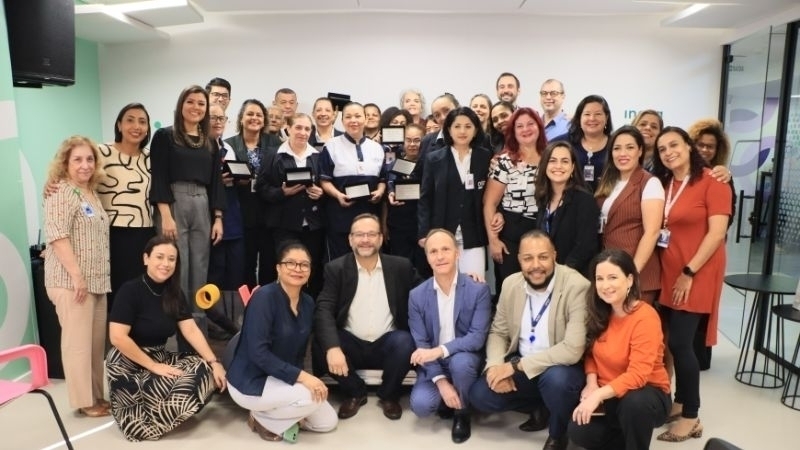 Profissionais de higiene hospitalar recebem homenagem